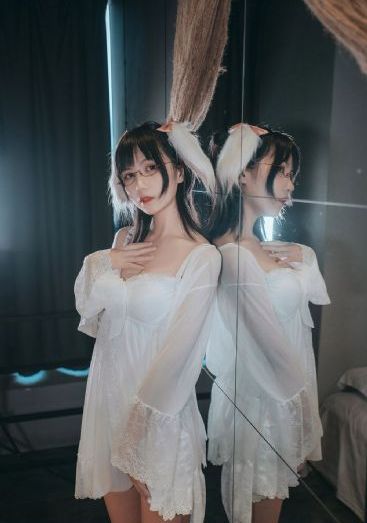 《交换:完美的邻居》_BD在线观看视频
